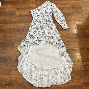 NWT Solitaire lace floral one shoulder dress